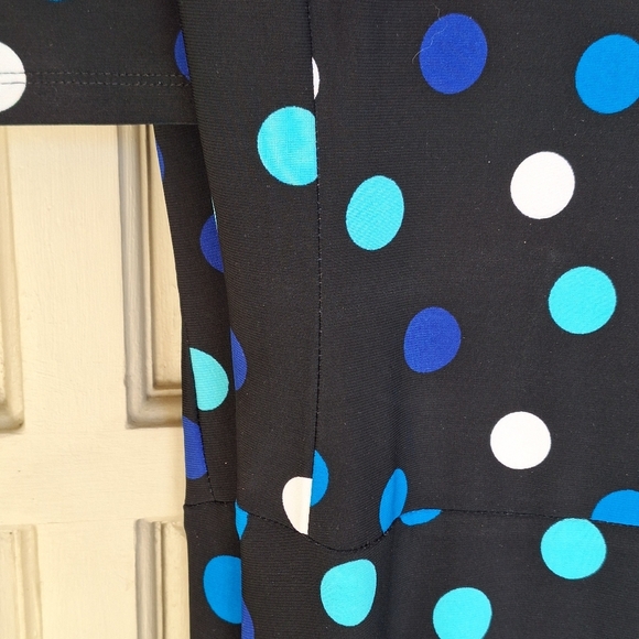 Stylish Polka Dot Dress - Black and Blue - Picture 7 of 9